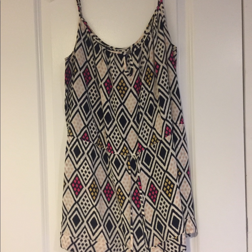 Chic geometric pattern romper